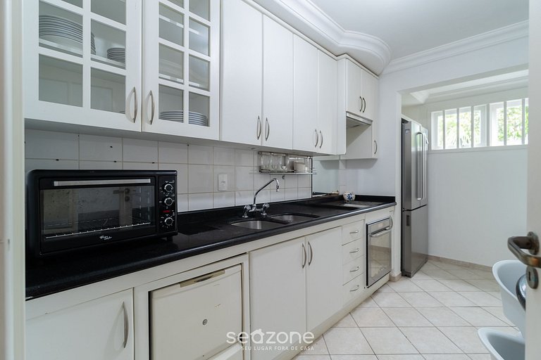 Casa c/ piscina y parrilla en Jurerê - ROM0591