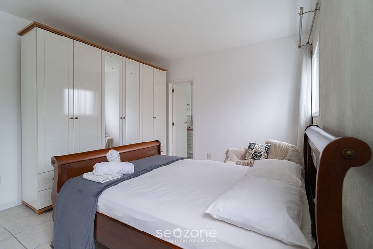 Casa c/ piscina y parrilla en Jurerê - ROM0591