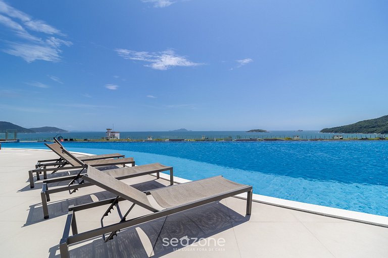 Apto de 3 Suites con Vista Parcial al Mar MHC0306