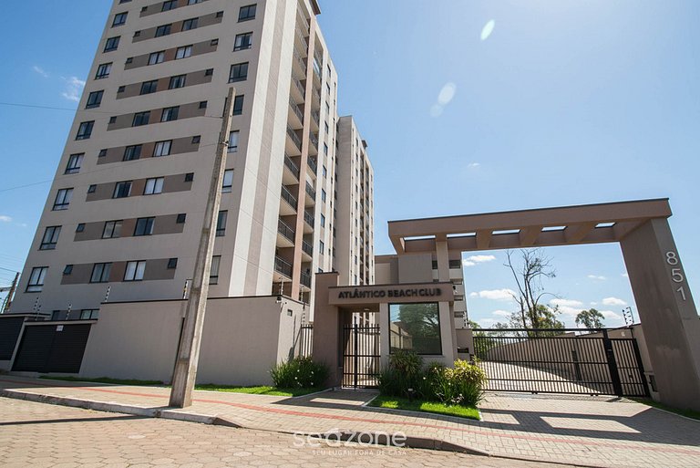 Apartamentos completos en edificio con piscina a 400m de la