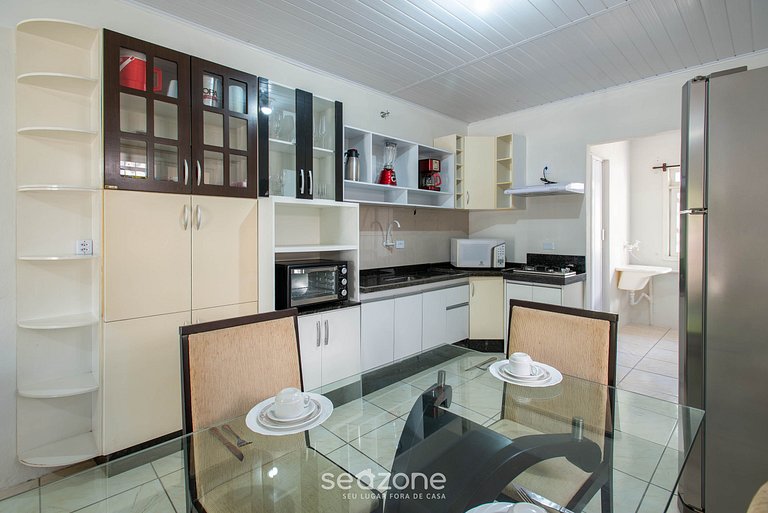 Casa c/ Churrasq. a 600 m da Praia NUS0636