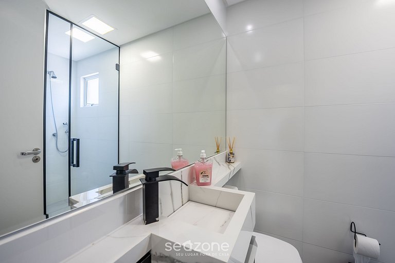 Apto c/ Churrasqueira a 850 m da Praia SEM0302