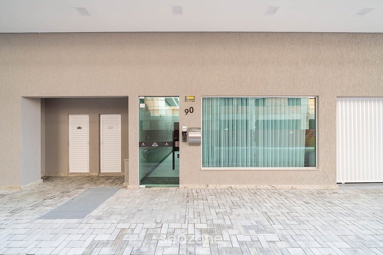 Apto c/ Churrasqueira a 850 m da Praia SEM0302