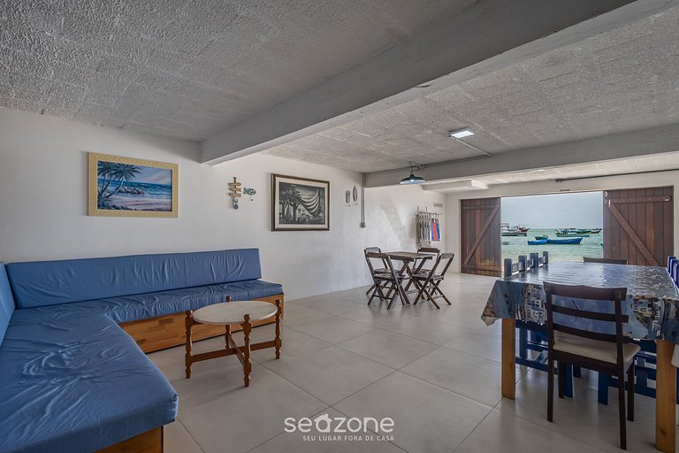 Linda casa pé na areia c/vista para o mar APC2200