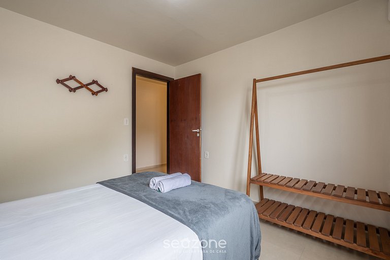 Linda casa pé na areia c/vista para o mar APC2200