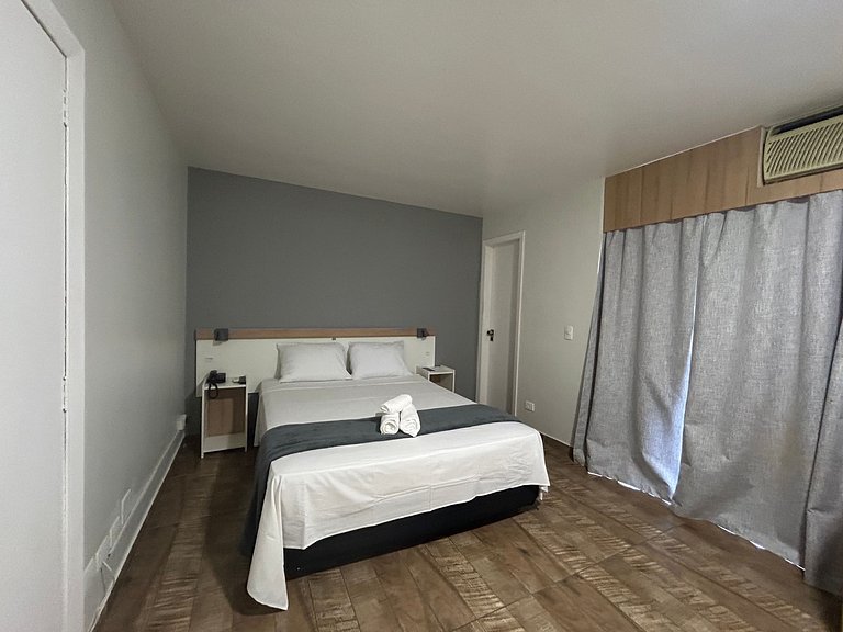 Estúdio em Prédio c/ Academia e Piscina | UPP0307