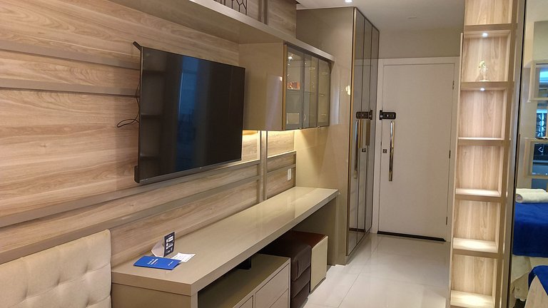 Studio completo a 550m da Praia da Barra EAI0605