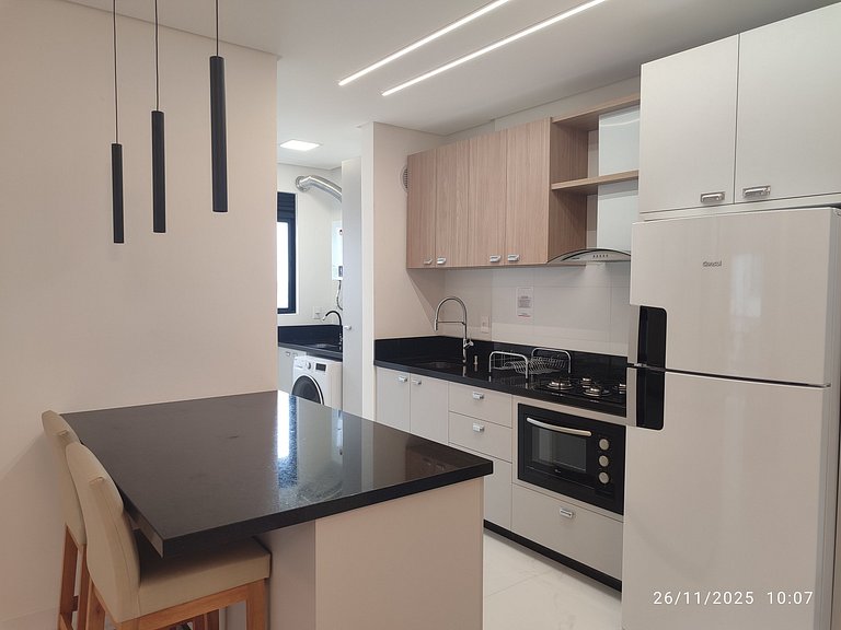 Apto c/ Churrasqueira a 500 m da Praia STW1206