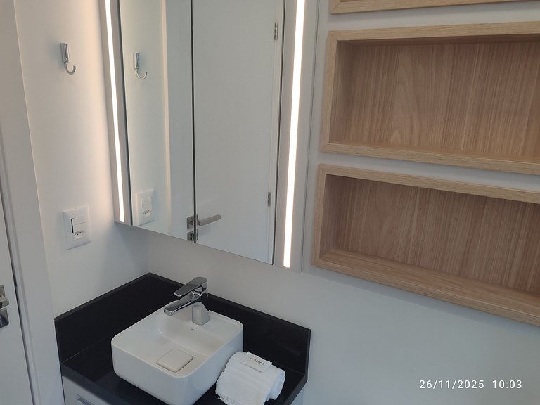 Apto c/ Churrasqueira a 500 m da Praia STW1206