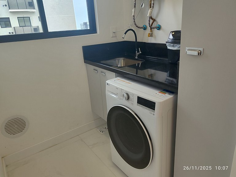 Apto c/ Churrasqueira a 500 m da Praia STW1206