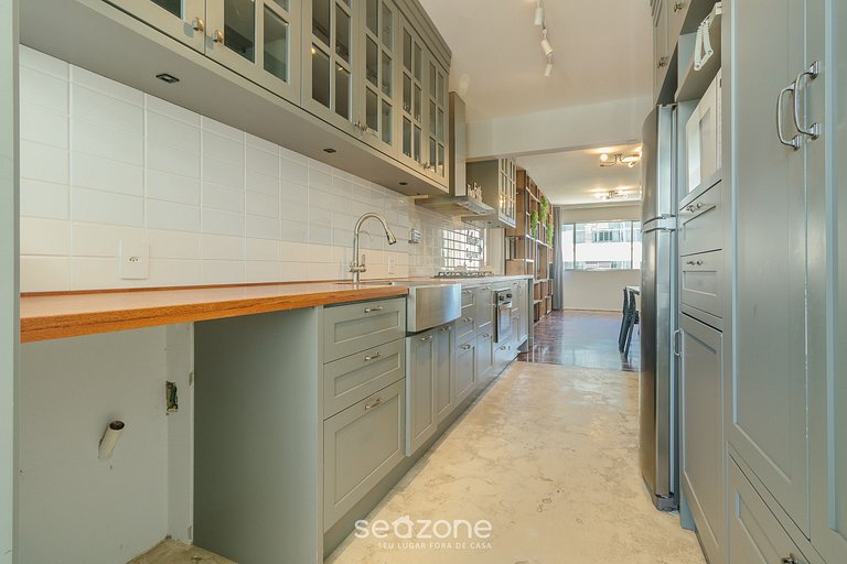 Apto completo c/ 3Q no Centro de Floripa DMA0901