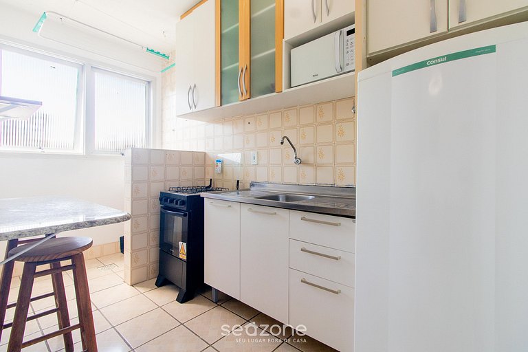 Apto a 650 m do MASC em Floripa BAS0401