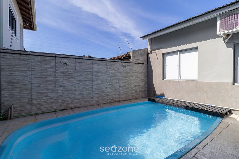 Estudio moderno en condominio con piscina en Floripa - CONSU