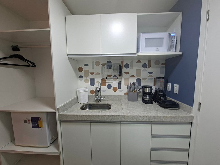 Estúdio Completo a 400 m da Praia HSC0425