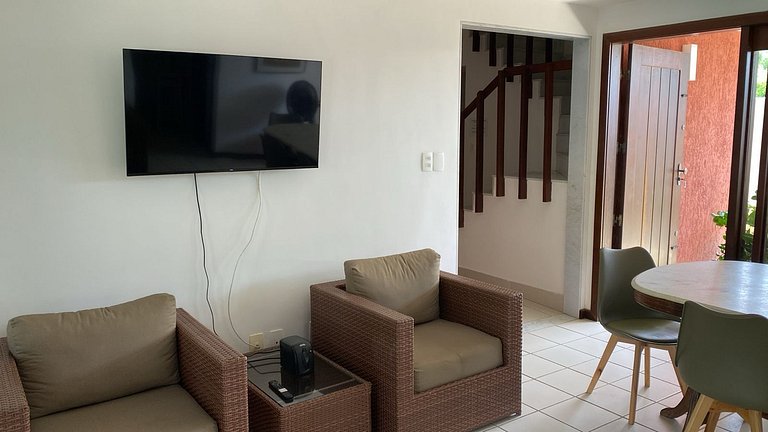 Casa c/ Piscina a 220 m da Praia PRO0003