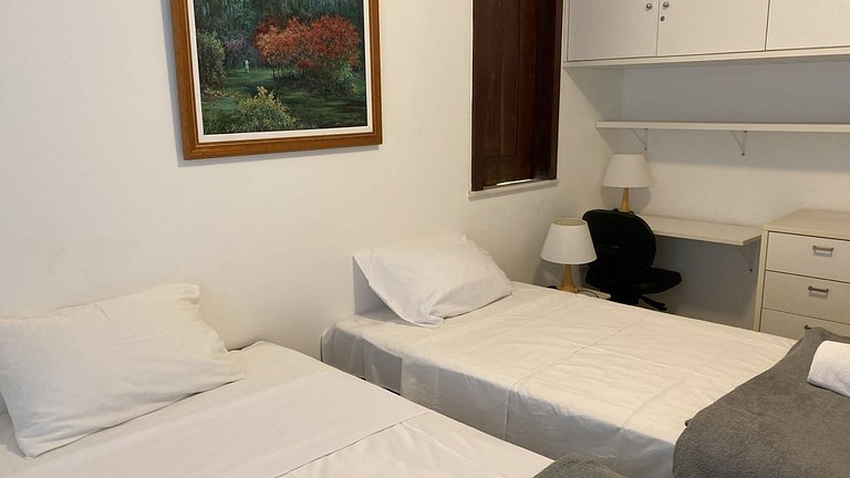 Casa c/ Piscina a 220 m da Praia PRO0003