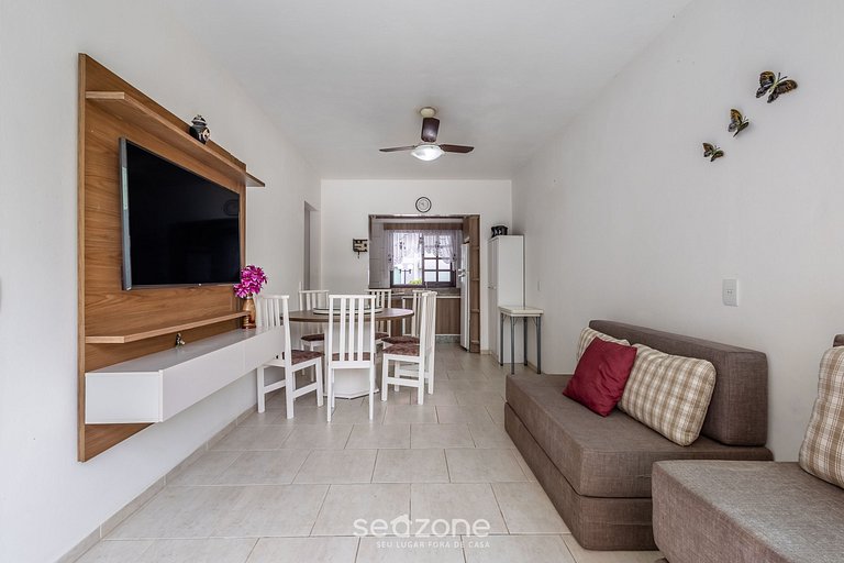 Apto em cond. à beira-mar c/ piscina CFI0052