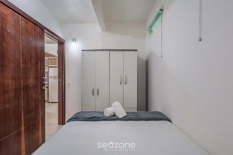 Apto em cond. à beira-mar c/ piscina CFI0052