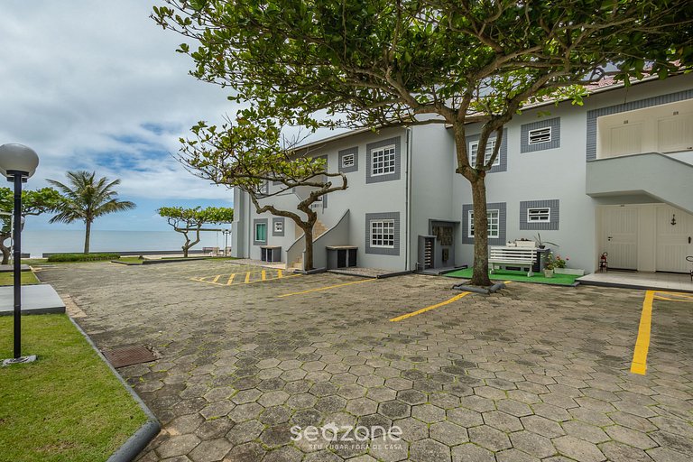 Condominio c/ instalaciones de ocio frente al mar en Itajubá