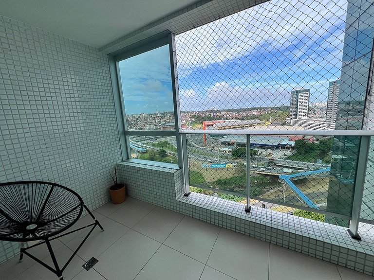 Estúdio em Prédio c/ Piscina e Academia MPZ0902