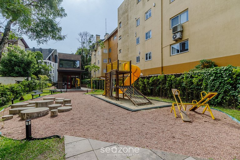 Apto c/ balcón en el Centro de Gramado - CBG0027