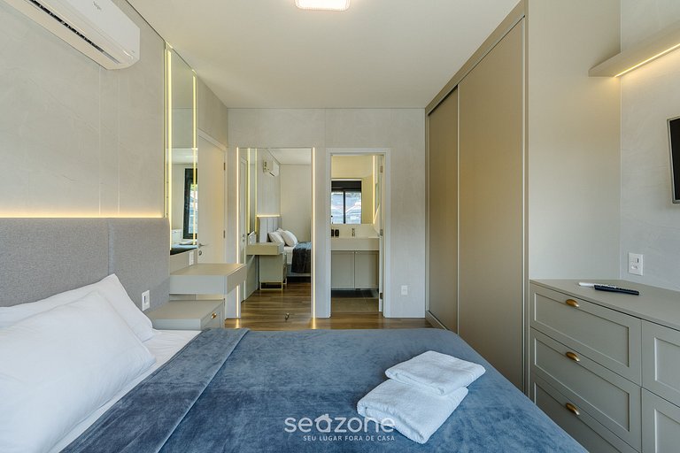 Apto c/ balcón en el Centro de Gramado - CBG0027