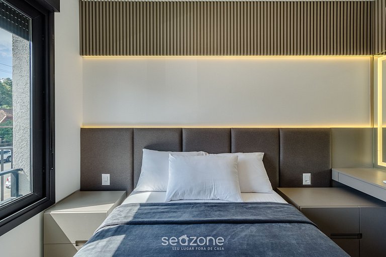 Apto c/ balcón en el Centro de Gramado - CBG0027