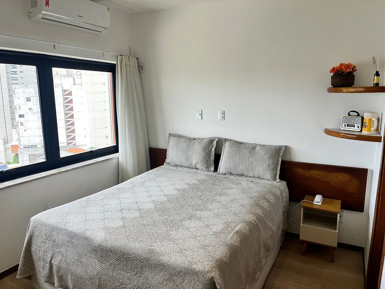 Estúdio na Barra a 600 m da Praia BSF0806