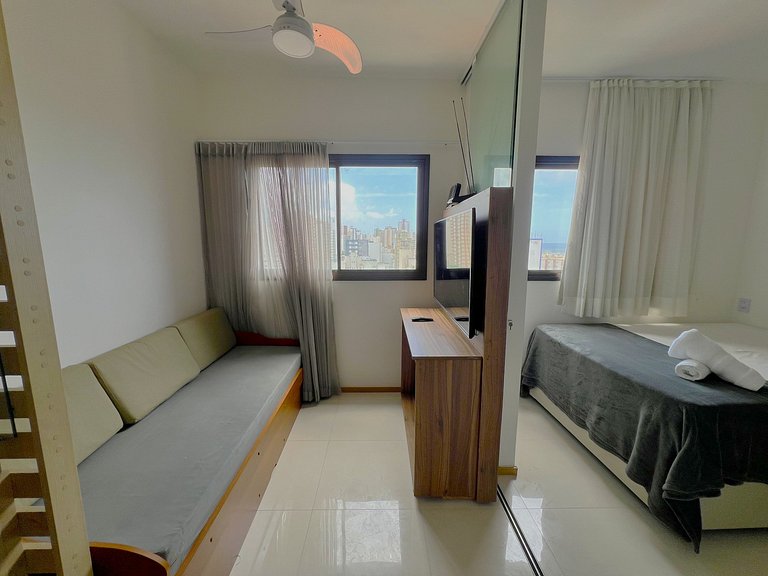 Apto em prédio c/ piscina a 500m da Praia HPA0905