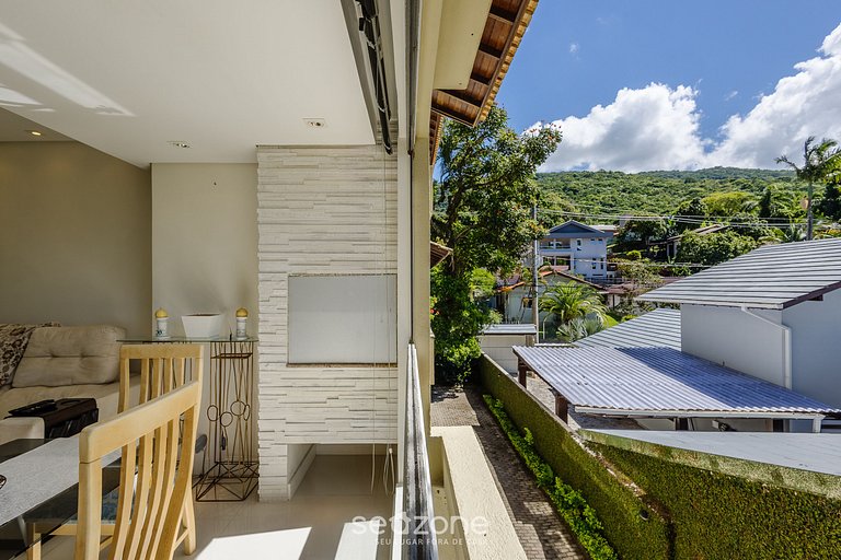 Hermoso apto a 450 m de Lagoa da Conceição CRM0201