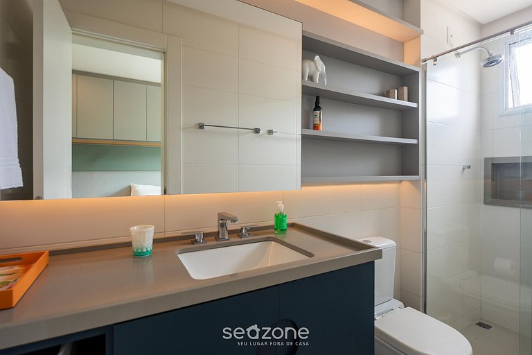 Apto c/ churrasq. e varanda, 230m da Praia EPD0202