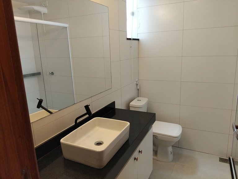 Casa em Cond. c/ Piscina e Churrasq. BME0001