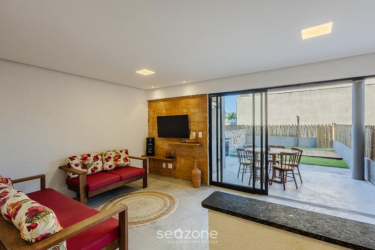 Casa c/ Piscina a 100m da Praia HVA0002