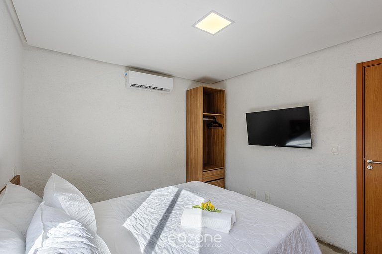 Casa c/ Piscina a 100m da Praia HVA0002