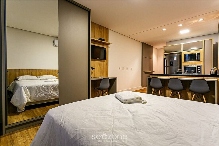 Estúdio completo a 1,2 km da UFSC - SSG0424