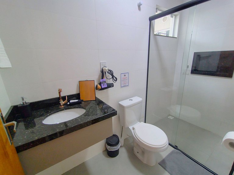 Apto c/ churrasqueira a 190m da Praia MBU0102