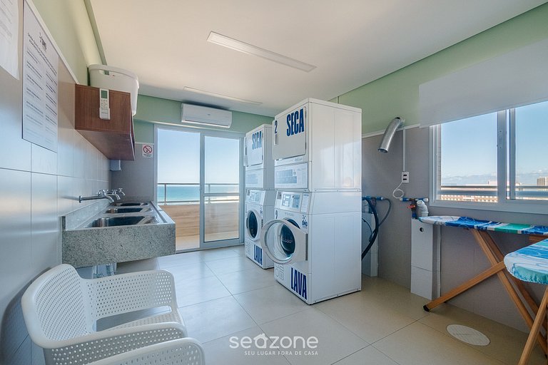 Studio c/ piscina no rooftop, 70m da Praia SMA0113