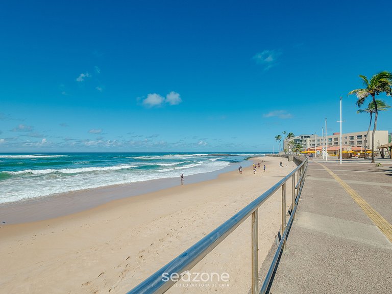 Apto em Cond c/ piscina a 70m da Praia SMA0819