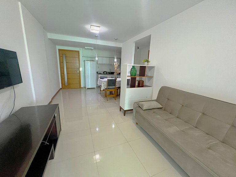 Apto c/ varanda e vista mar a 80m da Praia WJA0607