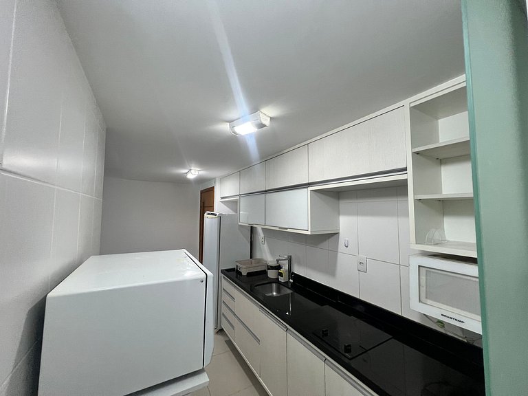 Apto c/ varanda e vista mar a 80m da Praia WJA0607