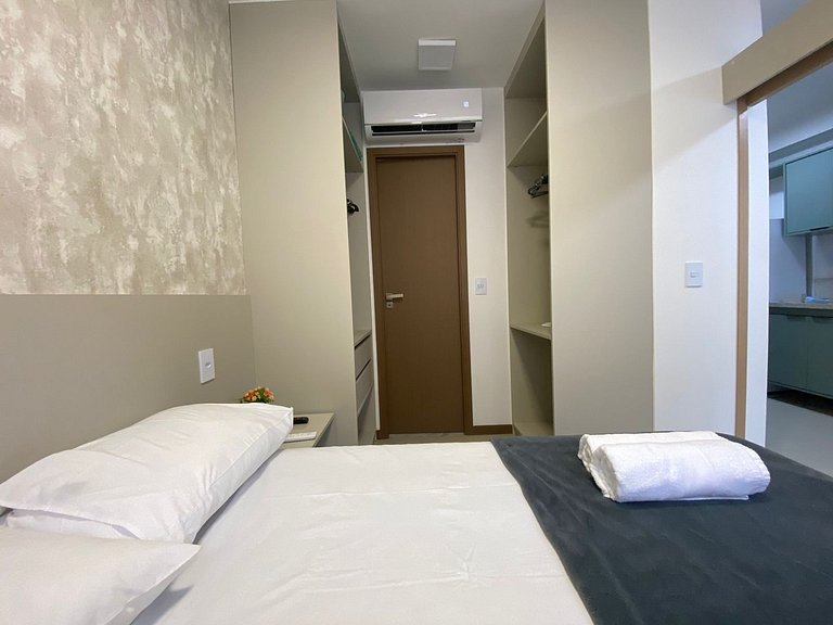 Apto em cond com academia, Graça HGR0804