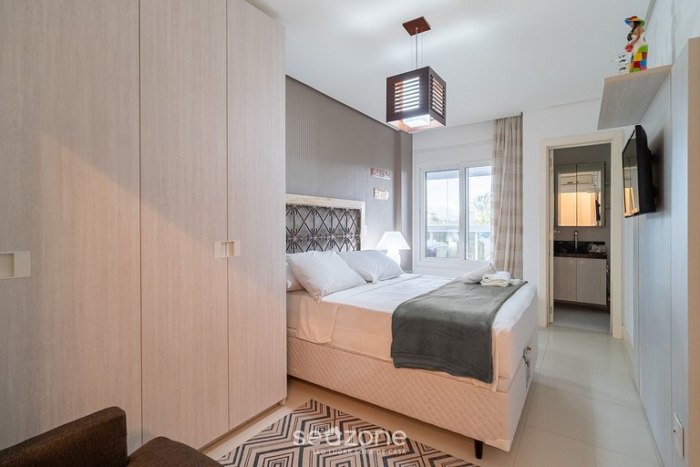 Apto c/ churrasq. a 800m da Praia, Jurerê SCA0208