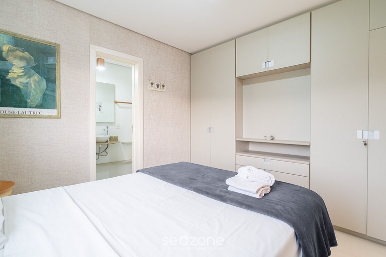 Apto c/ churrasq. a 800m da Praia, Jurerê SCA0208