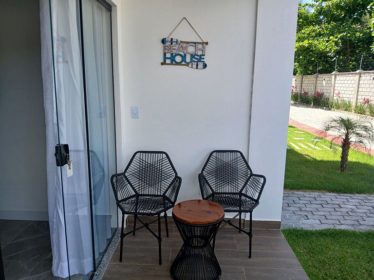 Apto em cond. c/ piscina a 350m da Praia PRY0007