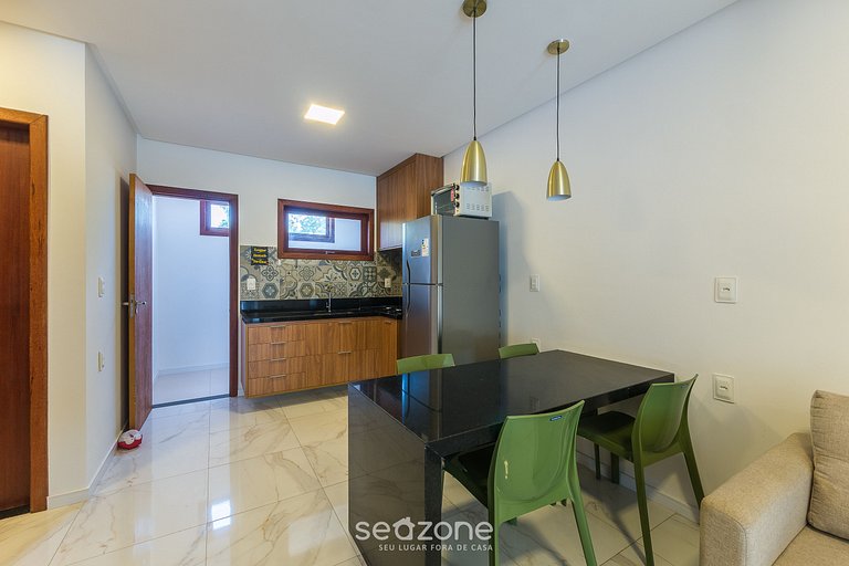 Apto c/ varanda em cond. c/ piscina - FOS0005