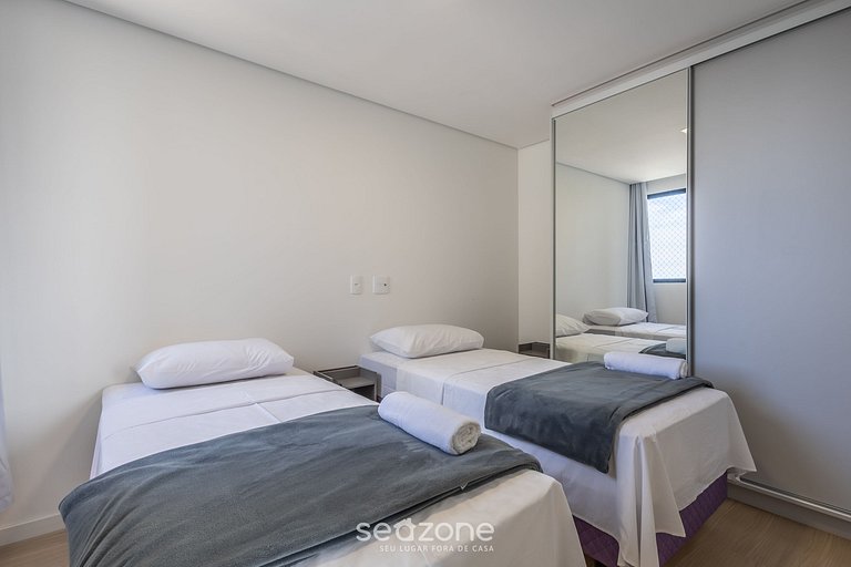 Apto 3QTs c/ churrasq. e vista para o mar SKL0901