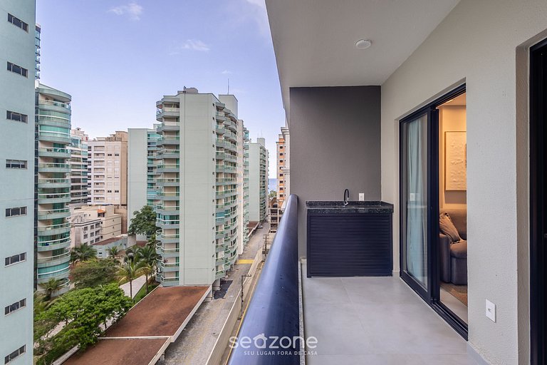 Apto c/ varanda e vista lateral mar - FFS0703