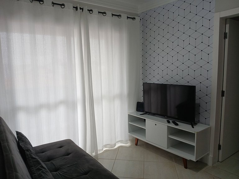 Apto c/ churrasq. em prédio c Piscina ROH0304