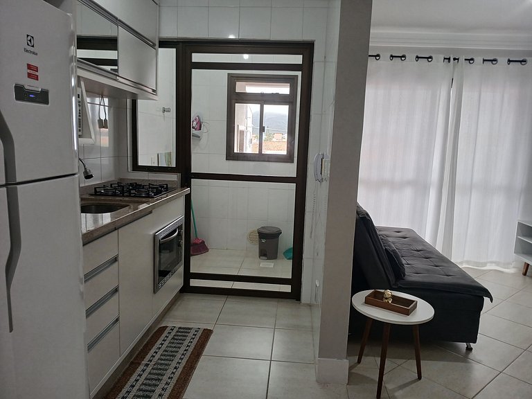 Apto c/ churrasq. em prédio c Piscina ROH0304