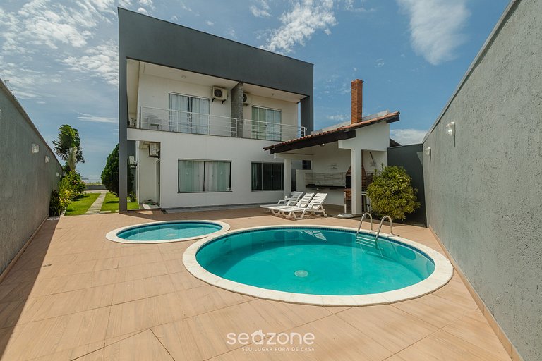 Apartamento en Condominio con Piscina VDV0014